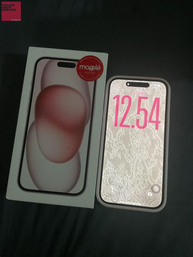 UNDIP_FESS's tweet photo. undip! 
WTS iphone 15 pink 128gb digimap garansi masi on yaa, 10.8 prefer COD tembalang yaaa!! boleh nego tipis https://t.co/X9GADT91OT