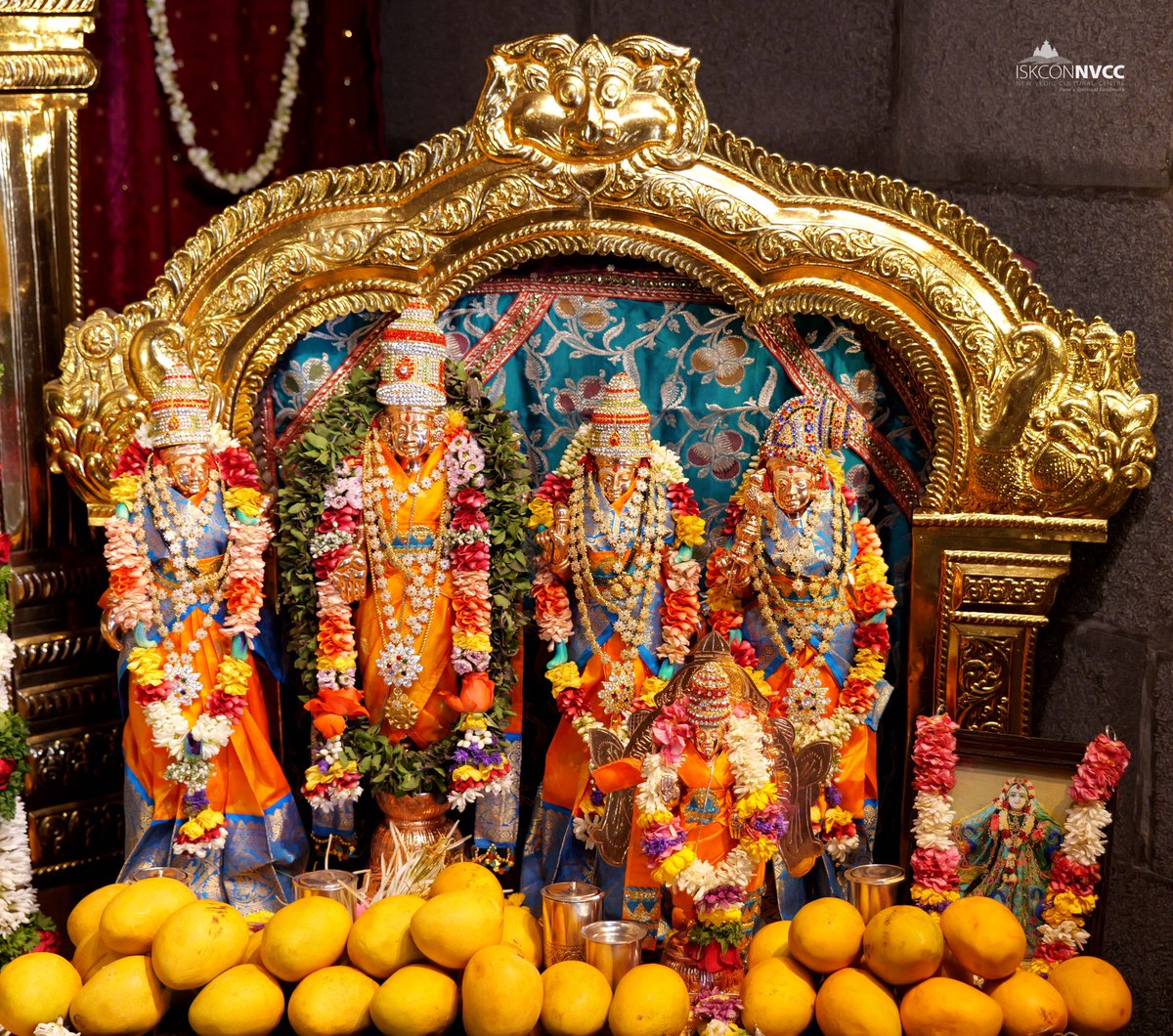 ISKCONPune's tweet image. 🌷𝐒𝐫𝐢 𝐍𝐚𝐫𝐬𝐢𝐦𝐡𝐚 𝐂𝐡𝐚𝐭𝐮𝐫𝐝𝐚𝐬𝐡𝐢 𝐒𝐩𝐞𝐜𝐢𝐚𝐥 𝐃𝐚𝐫𝐬𝐡𝐚𝐧 🌷
🌸𝐒𝐫𝐢 𝐁𝐚𝐥𝐚𝐣𝐢🌸
🗓𝟑𝟎/𝟎𝟒/𝟐𝟎𝟐𝟔🙏 @𝐈𝐒𝐊𝐂𝐎𝐍𝐍𝐕𝐂𝐂𝐏𝐮𝐧𝐞
.
.
#ISKCON #ISKCONNVCC #ISKCONNVCCPune #ISKCONPune #NarasimhaChaturdashi #SriNarasimha #NarasimhaDev
#LordNarasimha