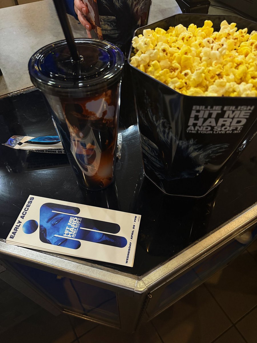 doyougetdaijavu's tweet photo. MOVIE WAS SO BEAUTIFUL AND BILLIE BUCKET + CUP WAS SECURED #YIPPEEEEE https://t.co/MMi4lYtsb0