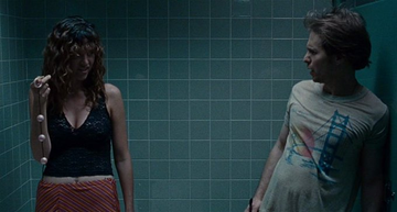 CamposJoecampos's tweet image. In the shadows of New York, desire becomes a prison. 
💘Michael Fassbender delivers a raw, devastating performance as a man consumed by sex addiction — until his past crashes back in. 

#Shame #MichaelFassbender #SteveMcQueen #PsychologicalDrama #IndieFilm #Cinema