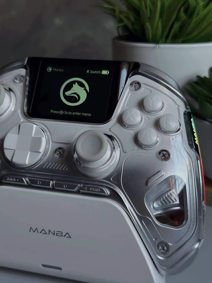 manba_official's tweet image. Leave the stress in the last match, bring the fun into the next.
Thank the photo from: ins @ soura.iv
#manba #controller #setup #gaming #fyp