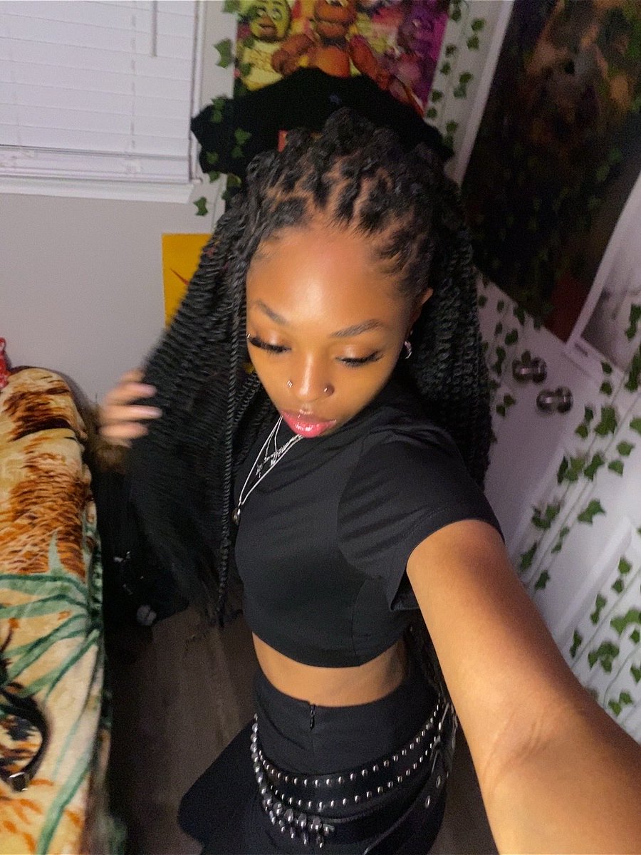 lonelystar4_4_4's tweet image. #inspo #original #therealtrendsetter ✨ 🦇