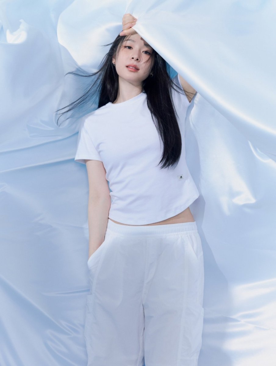eunju975's tweet photo. #김연아 #Yunakim
#金妍兒 #キムヨナ 
#뉴발란스 #NewBalnce 

2026/04/30
#NBWomen
#StayCool #MoveLight 

연아의 경쾌하고시원한 움직임
https://t.co/Bx5N9L0x9s https://t.co/dcDvwIgCNW