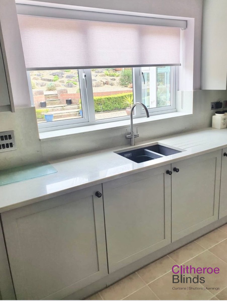 ClitheroeBlinds's tweet photo. We offer a huge range of different fabrics for roller blinds ! All available to view in our showroom, including blackout options 🏡✨ #rollerblinds #blinds #interiordesign #lifestyle https://t.co/J3QfMKtchf