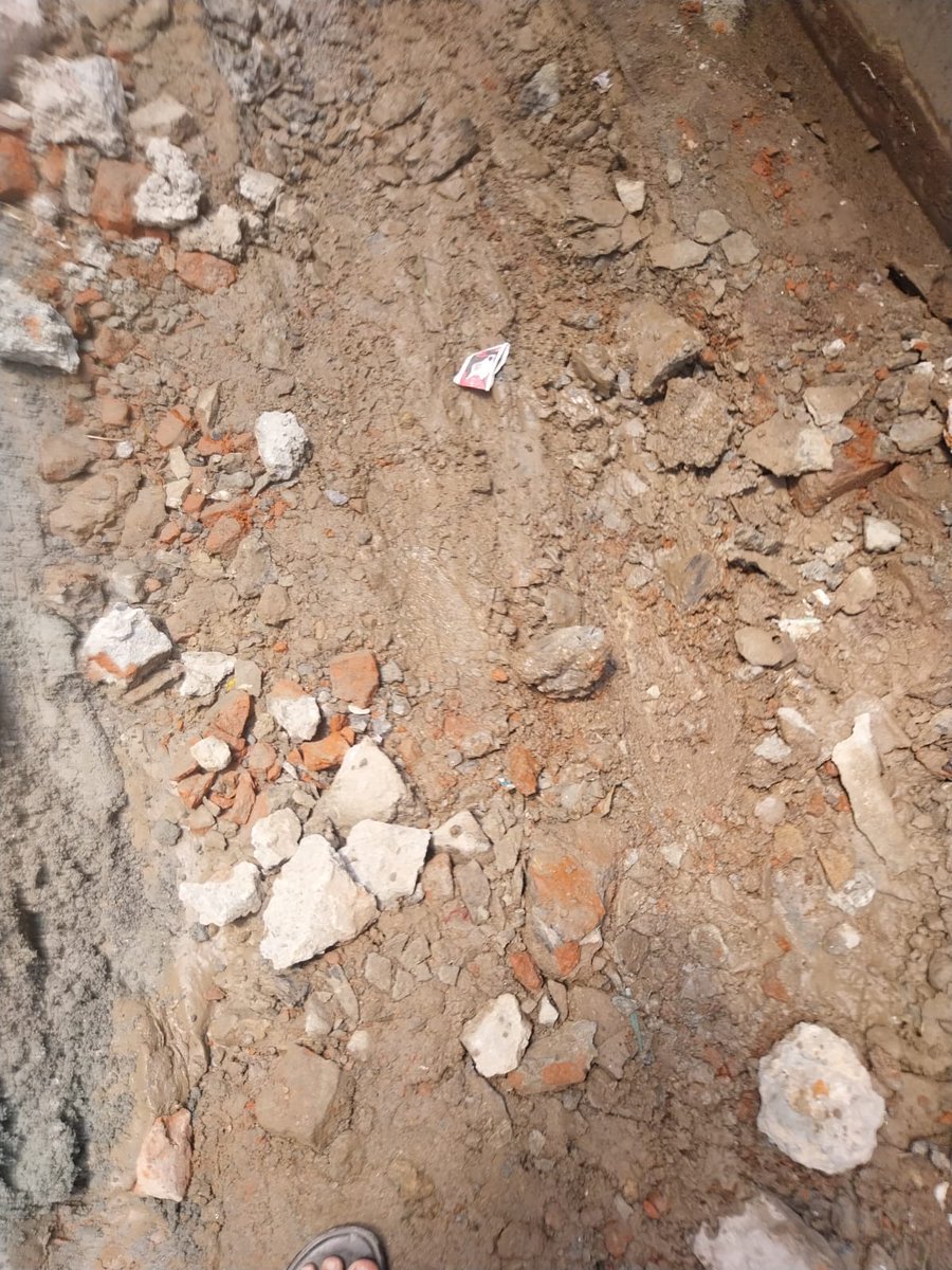 unique_rashmi's tweet photo. @DelhiJalBoard @gupta_rekha  Due to ongoing road construction, the water pipeline in our area has been damaged, causing a severe water shortage. Kindly take immediate action and repair it at the earliest.
📍 Location: Gali No. 11, Lalita Park, Laxmi Nagar, Delhi
#DelhiJalBoard https://t.co/PB5l4bqOLq