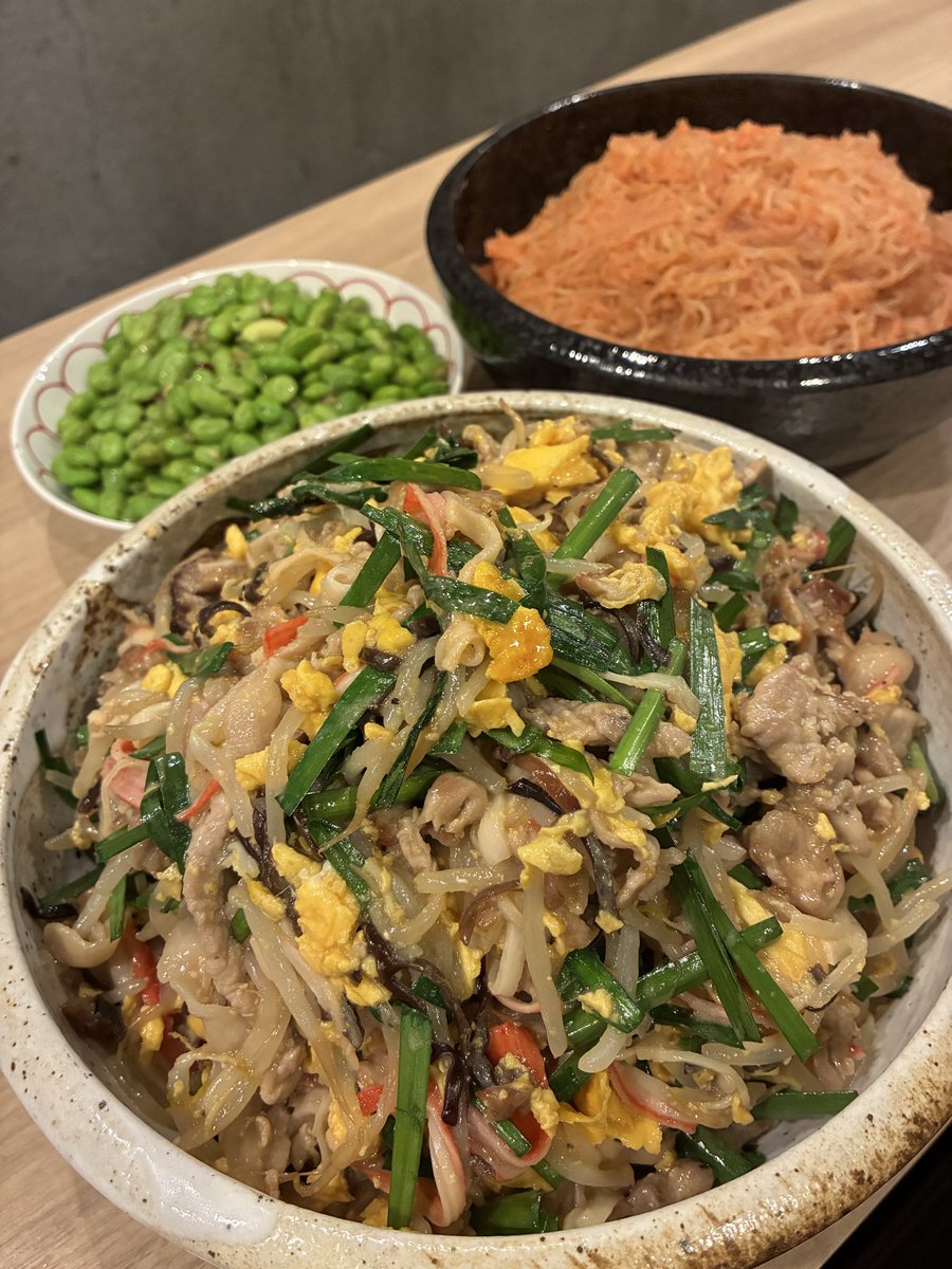 stand_zuiki's tweet photo. こんにちは！
スタンド酒場ずいきのまむです！
.
ゴールデンウィークは5日以外は
営業してるので皆さん遊びに来てね！
今日限定でぺぺ玉復活してます🥰🎌
食べたい人は皆んな集合やーー！！！
.
ほいだら今日も17時Open🥸
梅田で立ち飲み屋お探しならスタンド酒場ずいきにどーぞお越しくださいませ！ https://t.co/RJ5nkRydL4
