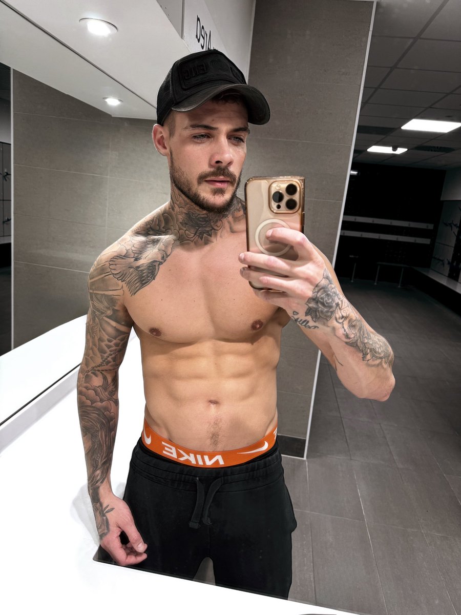 LeoMCreator tweet media
