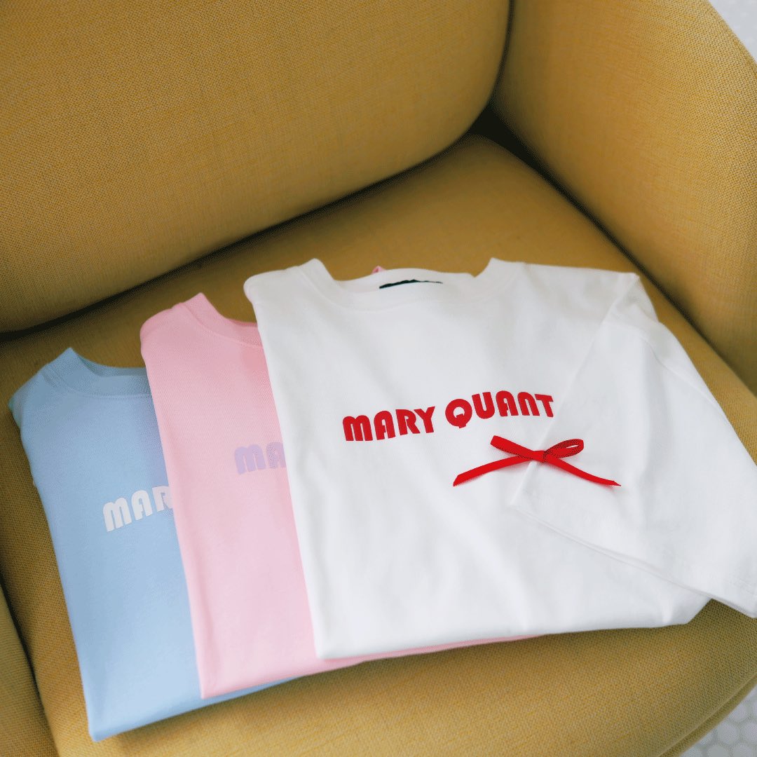 maryquantjp's tweet image. 【リボンロゴビッグ Tシャツ】
x.gd/xuwv3
配色のロゴがポイントのTシャツは、袖のリボンで甘さをプラス。
#MARYQUANT 
#マリークワント
#Tシャツ #ロゴTシャツ