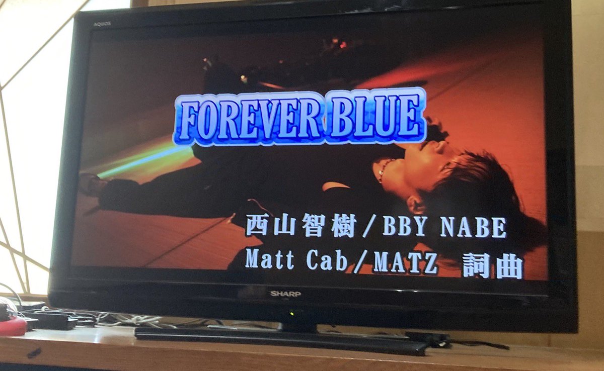 lryUSz6RmRll7PJ's tweet photo. 娘ちゃんとカラオケ🎤
MV映像見ながら歌えるのエモい♪
歌いながら根性兄弟とかたて笛とか
楽しい😊
#TAGRIGHT
#カラオケ
#BIGECHO https://t.co/oDTbVOi5hE