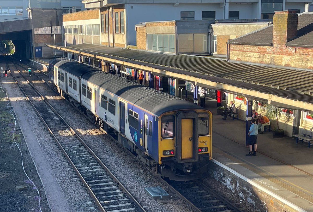 alexhornbyrail's tweet photo. Good morning from the on-time 0732 Harrogate to Leeds. This journey was part of a timetable adjustment in Dec to ensure maximum capacity. This whole route grew by +11% vs last year. We continue to see how we can match capacity to demand &amp; growth as part of our #30by30 programme. https://t.co/w7EyhsIhcJ