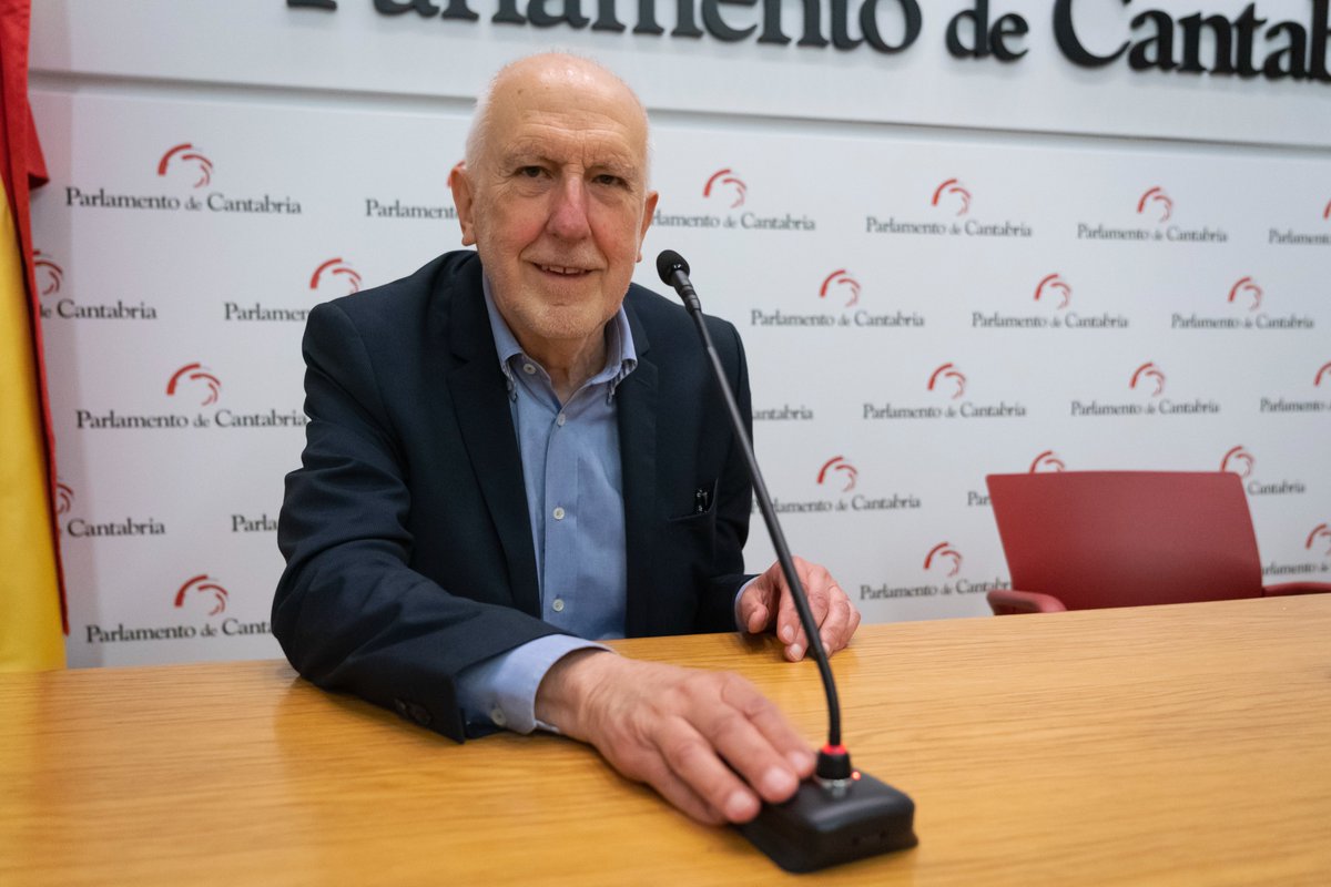 Parlamento de Cantabria tweet media