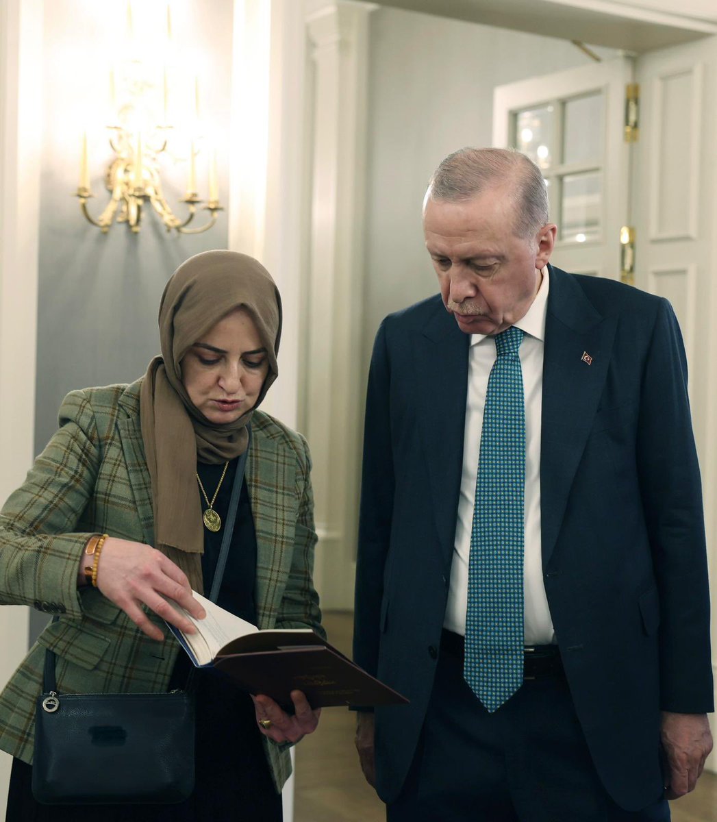 Gülşen Orhan tweet media