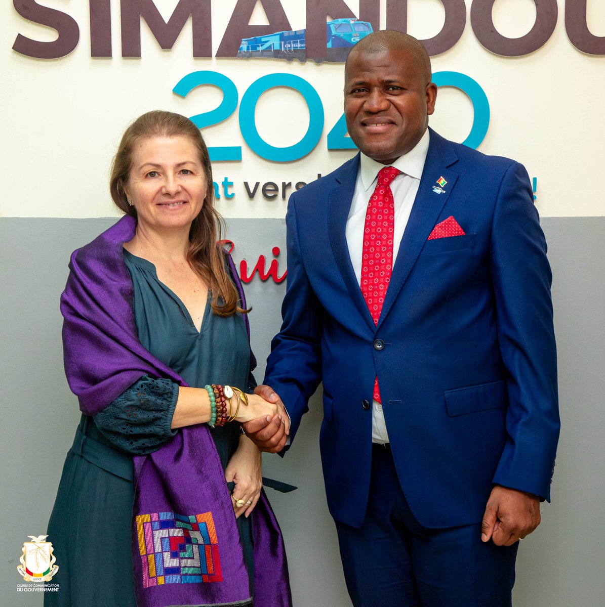 MpciGov's tweet photo. #Simandou 2040 : le Ministre Ismaël Nabé échange avec l’#UNOPS pour accélérer la mise en œuvre des projets prioritaires. 122 projets structurés en 3 phases, appui à l’exécution, renforcement des capacités et coordination renforcée au cœur de cette vision.
 https://t.co/VcpjwvNZZk https://t.co/Xb3Xz1RX6Q
