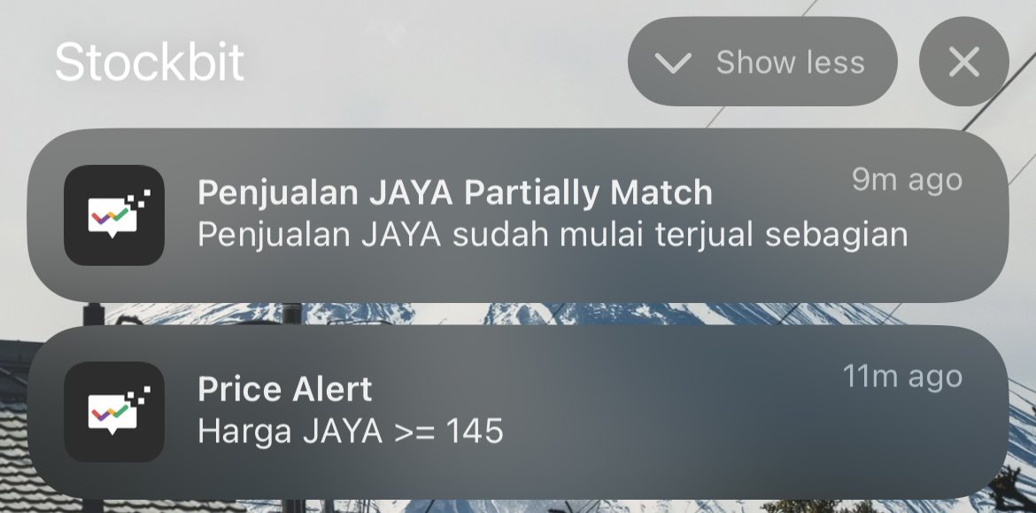 sereshina's tweet photo. beli saham, pasang price alert, lalu tinggalkan dan nunggu notifikasi pesan cinta muncul hahah https://t.co/JzDQ8iVbvD