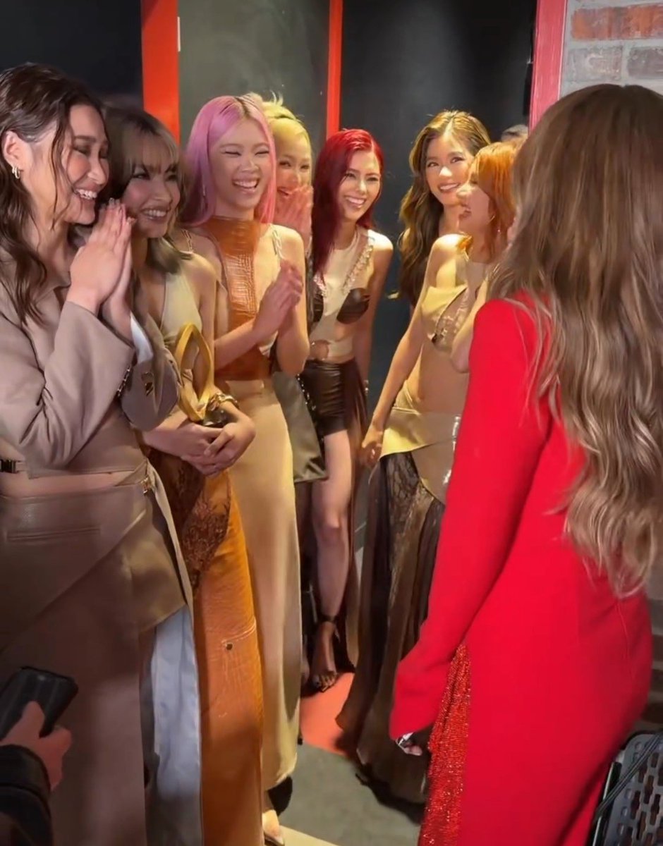 poganda_daily's tweet photo. BINI x THALIA hellooooo are we still okay?? 

BINI GLOBAL FORCE FILIPINAS
 
#BINIForBBWomenInMusic #BINIGlobalForceHonoree https://t.co/ittdqntgVY