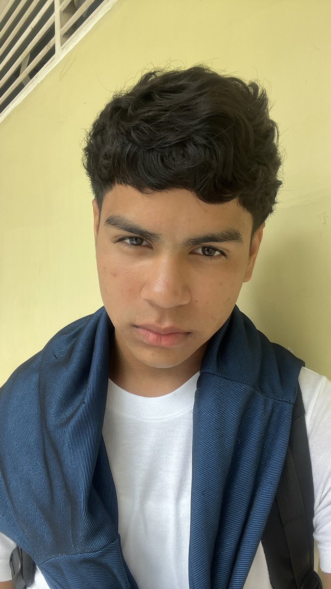 daniel tweet media