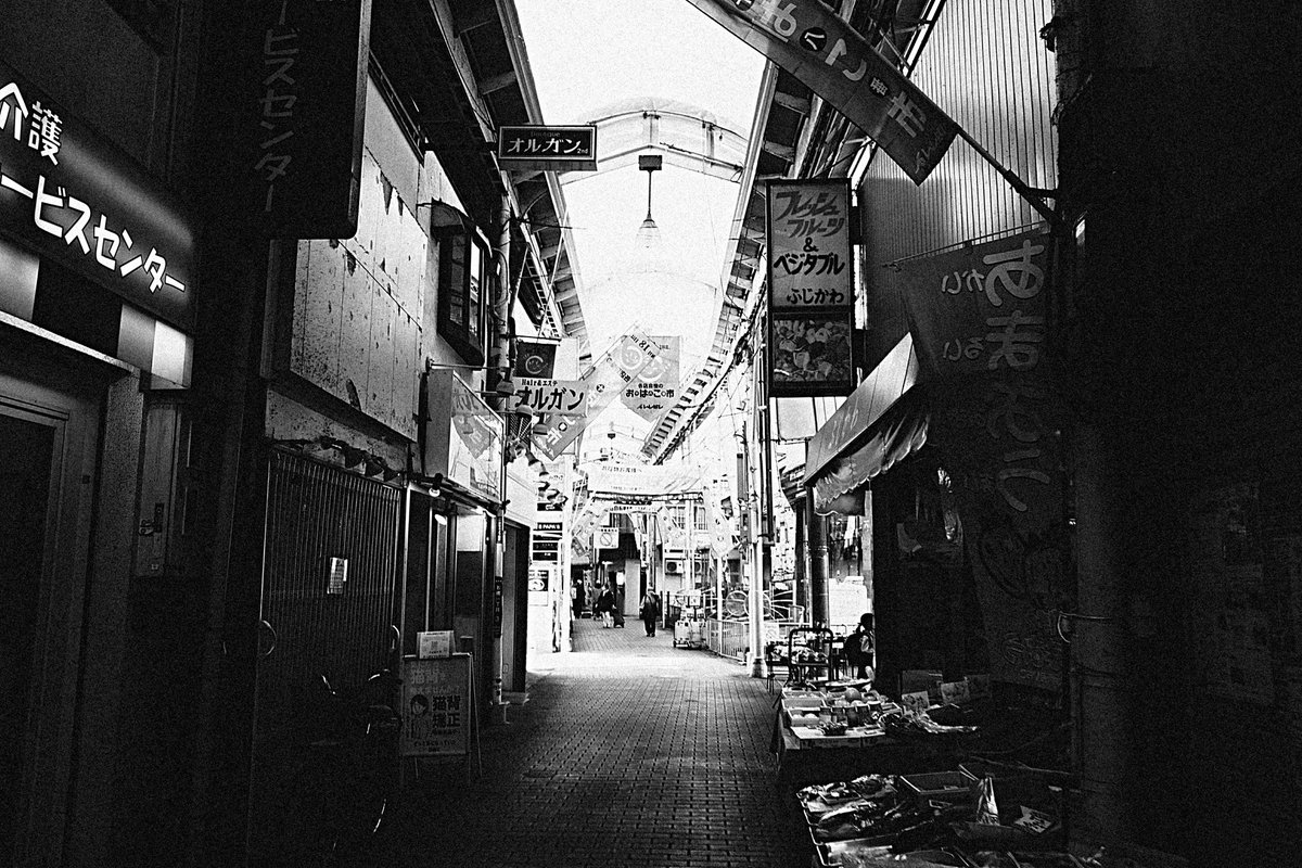 wao_camera's tweet image. 石橋商店街

GRⅣ monochrome
#GR4monochrome #SnapShot 
#monochrome 
#streetsnap
