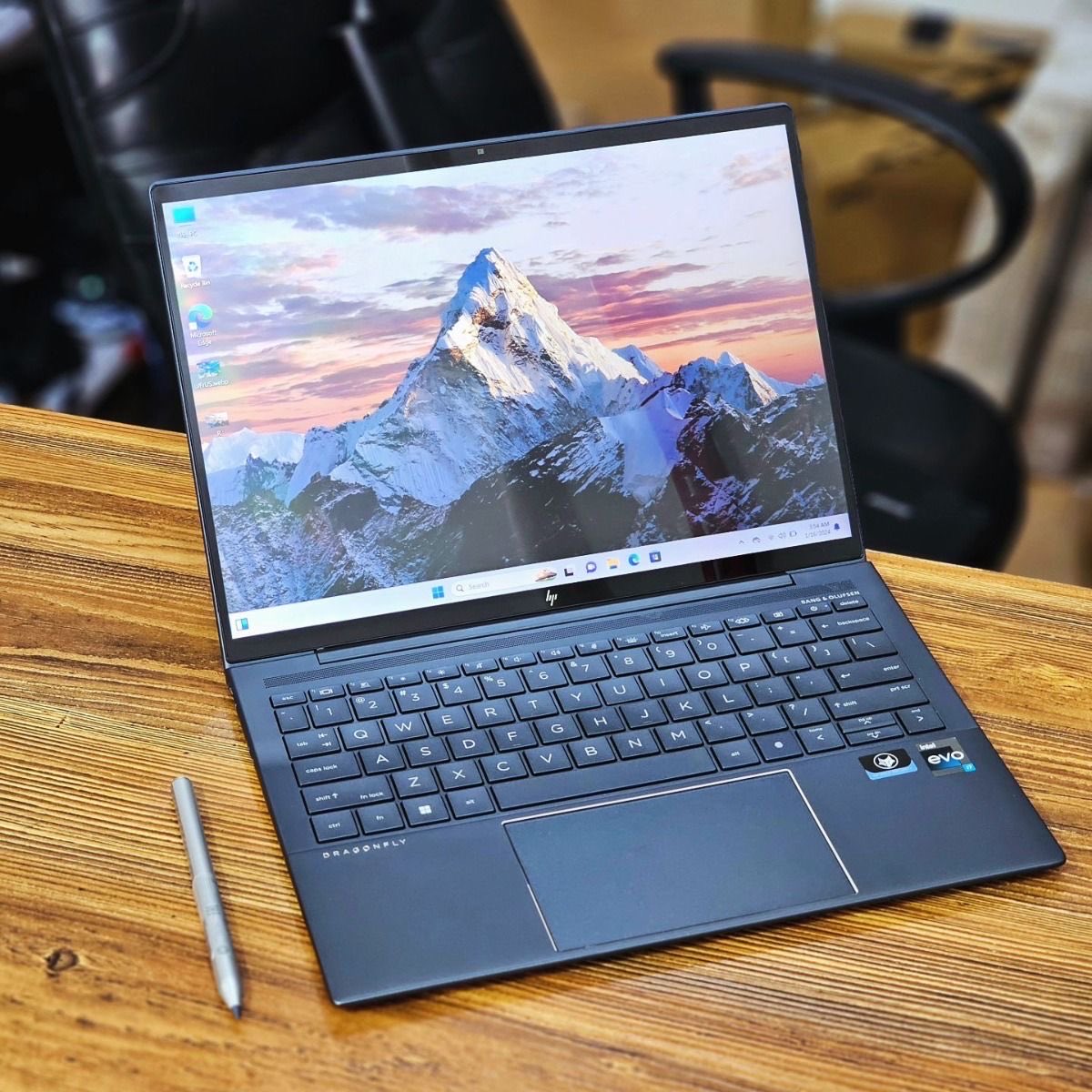 idealtech_ke's tweet photo. Hp Dragonfly 
Core i7-12th gen
16gb ram
512gb ssd
2.3 GHz base speed 
14 inch 2k display
Face 🆔 &amp; Fingerprint
Backlight keyboard 
Windows 11 pro 
1 year warranty 

At Kes 75,000/=

☎️0712942924

📍Nairobi, Kimathi Strt, Revlon Plaza, 4th floor-Shop 1.

Somalis in Mwingi Arsenal https://t.co/LHXdcLHZZ3