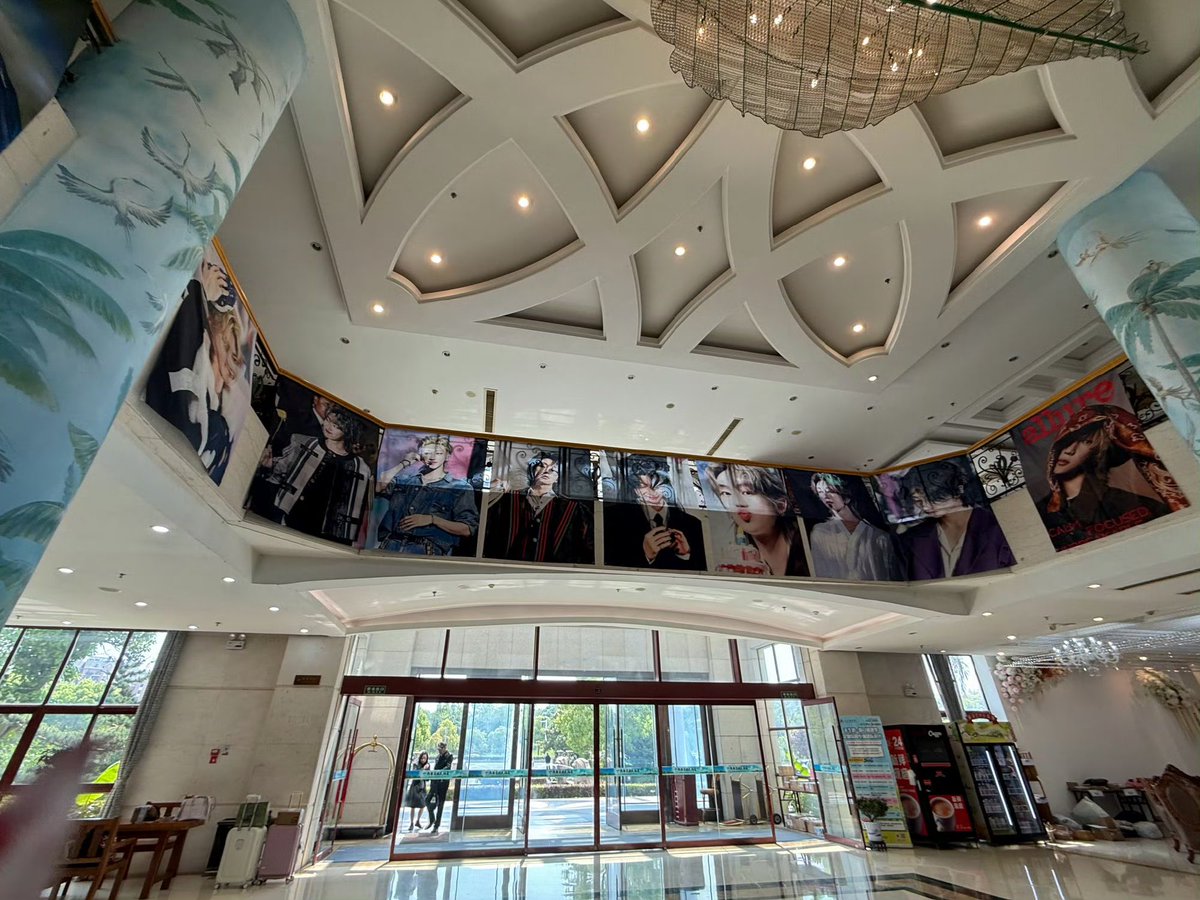 pastelmoon ✈︎ tweet media