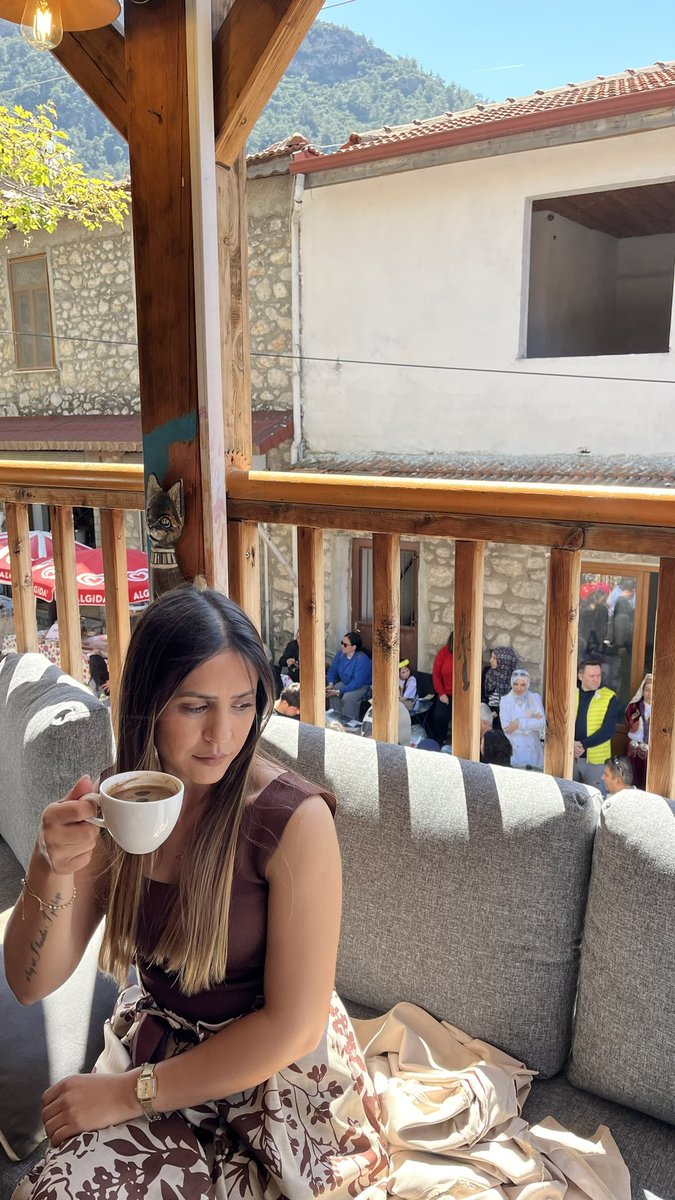 Özlem Özdemir tweet media