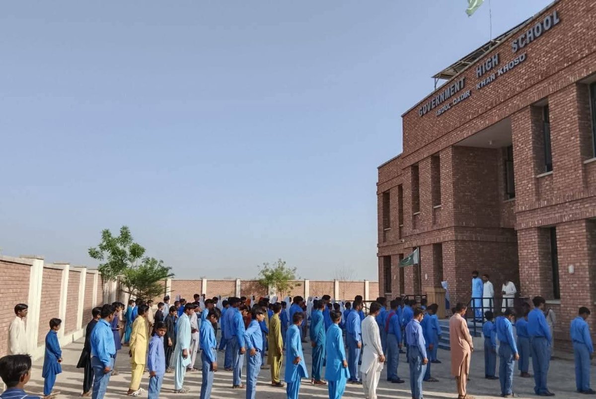 rustamanisajjad's tweet photo. Morning assembly  at Government High School Abdul Qadir khan Khoso ,  District Jacobabad is fostering punctuality, teamwork, and student engagement like never before. 

@MinisterEduGos

#EducationMatters #SindhGovt #EMOInitiative #Jacobabad #SchoolImprovement #FutureLeaders #EducationForAll #SELD