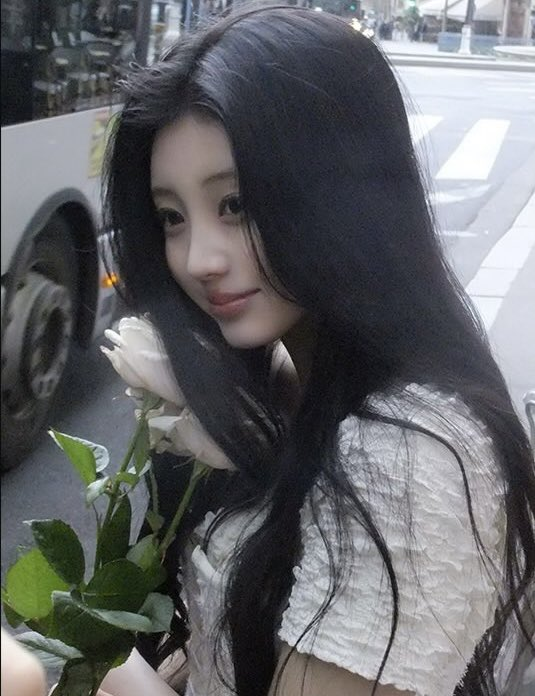 엘릿 (It's Me) 🤟 tweet media