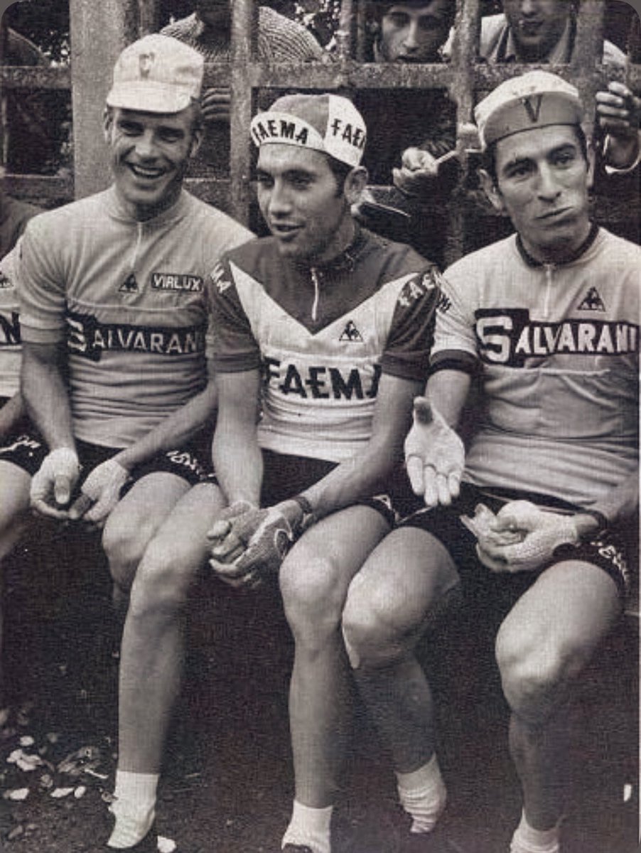 zientwelnateam's tweet photo. I cyk majóweczka😁uwaga na przejedzenie,brak nawodnienie i ewentualne zatarcia😆reszta wedle agendy👊😁miłego for all🦾#wełnateam #oldpeleton https://t.co/D82xseelGN