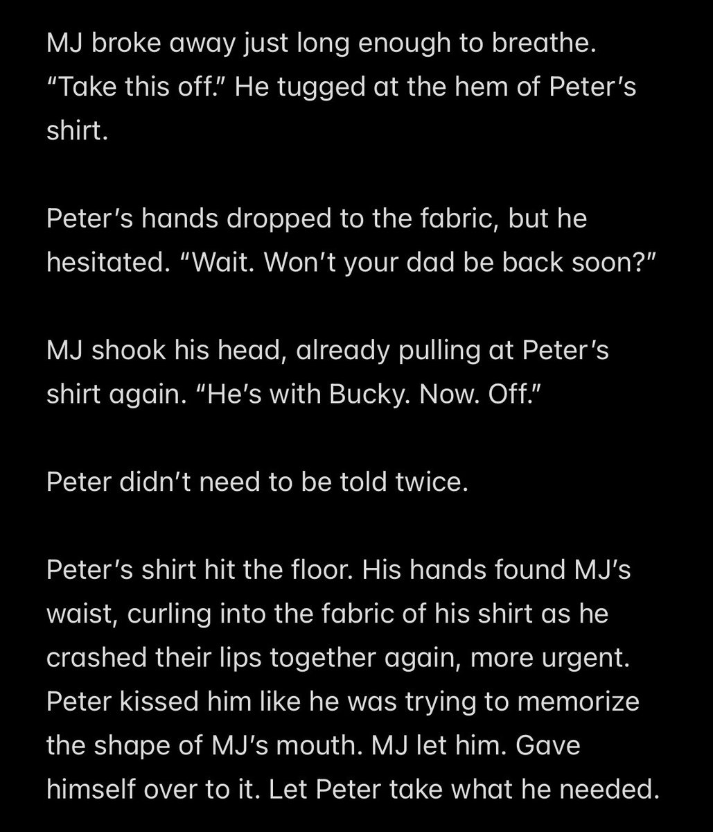 mmynoelles's tweet image. 😛😛 peter tells mj about his spiderman tweets and mj still #needthat