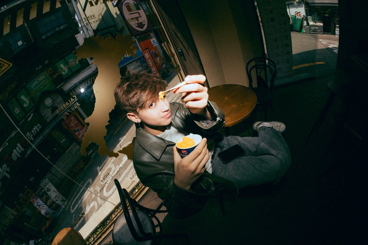 weversestbv's tweet photo. [POST 🌟] 290426 - #KENNETHLAVILL

🦡: “Un poco más de fotos en Coreaaaa 🇰🇷💚”

#SANTOSBRAVOS @santos_bravos

(1/3)

-💌 https://t.co/9EGhHwN5T9