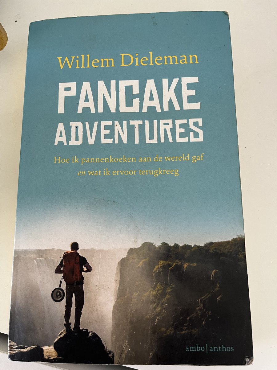 Anne_biblio's tweet image. #boekperweek 31/52 Pancake adventures van Willem Dieleman. 2018. 256 blz. Auteur gaat na zijn afstuderen naar Istanbul om van daaruit heel veel verschillende landen via couchsurfing te bereizen. Hij vertelt open en eerlijk over zijn ontmoetingen met de meest uiteenlopende mensen.