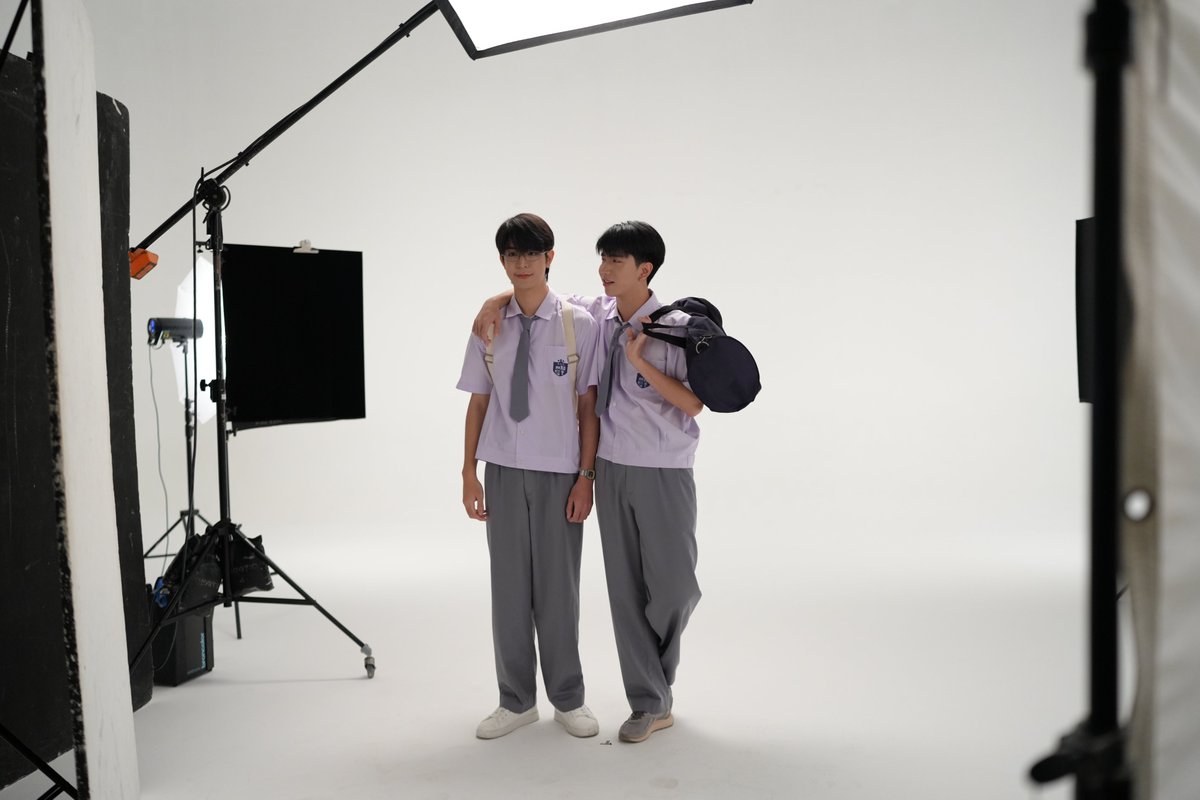 WEIRDO-101 แรงโน้มถ่วงระหว่างเรา tweet media