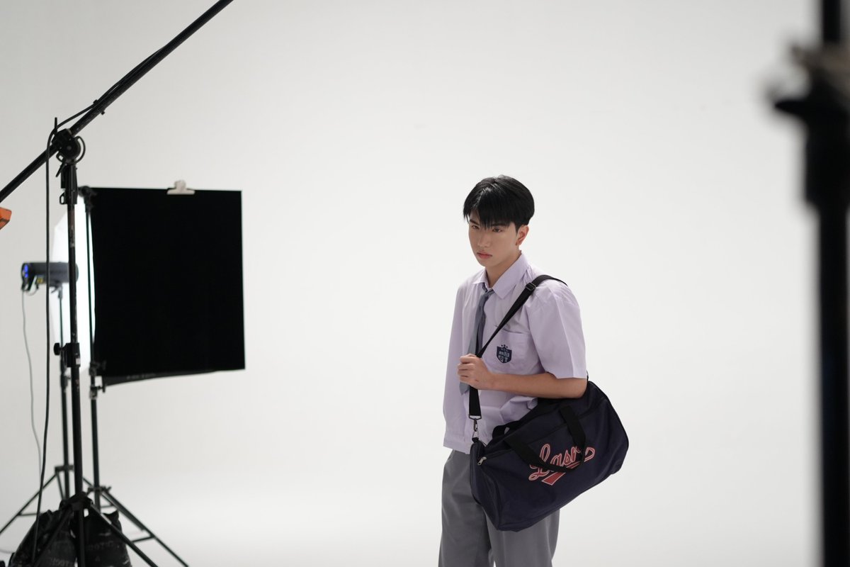 WEIRDO-101 แรงโน้มถ่วงระหว่างเรา tweet media