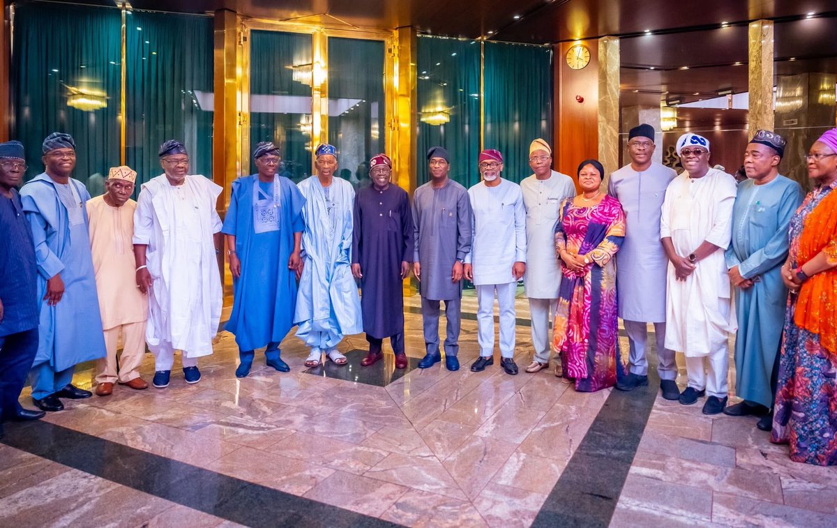 Opetuyii's tweet photo. President @officialABAT received in audience the Lagos Governance Advisory Council led by Prince Tajudeen Oluyole Olusi and Gov. @jidesanwoolu, At the meeting Deputy Governor @followlasg and Governorship Aspirant, Dr. @drobafemihamzat presented his @OfficialAPCNg Governorship nomination form.
29th April, 2026 
@TokunboAbiru