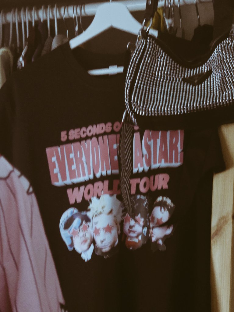 CRIS✨️ tweet media