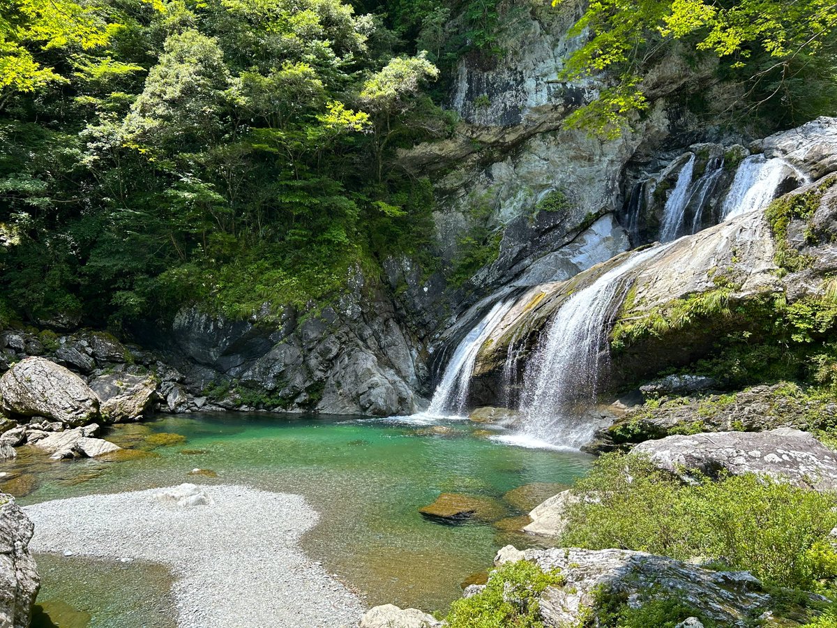 四国に宿泊した3%の日本人にしか見つかっていない絶景

#四国 #高知