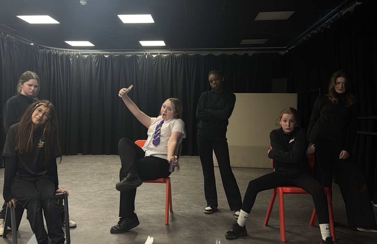 CSmithPArts's tweet photo. Some of our drama club superstars for our ‘Teechers’ by John Godber project 📚

@VictoryFacade @VictoryAcad https://t.co/D2EIcOHYXK