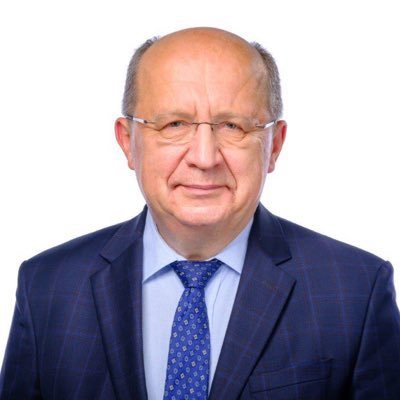 PulseofEurope's tweet photo. As ๐ท๐บ agent #Trump is considering to withdraw all ๐บ๐ธ soldiers from ๐ฉ๐ช after a phone call with #Putin, Europe ๐ช๐บ should do what Andrius Kubilius ๐ฑ๐น from the @EU_Commission says!
#EUDefenceUnion ๐บ๐ฆ๐ฌ๐ง๐ณ๐ด๐ช๐บ
#StandWithUkraine
#DemocracyVsAutocracy
#EUVision https://t.co/xTOoaFle4B