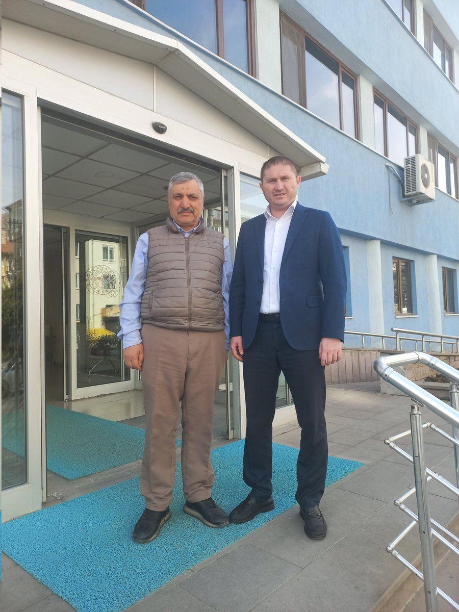 Aozdilekler's tweet photo. Afyonkarahisar Ertuğrulgazi Yörükler Ve Türkmenler Sosyal Yardımlaşma ve Dayanışma Derneği Başkanı Osman TAŞPINAR'ı ziyaret ederek dernek faaliyetleri hakkında bilgi aldık. https://t.co/EUmEXmqYxx