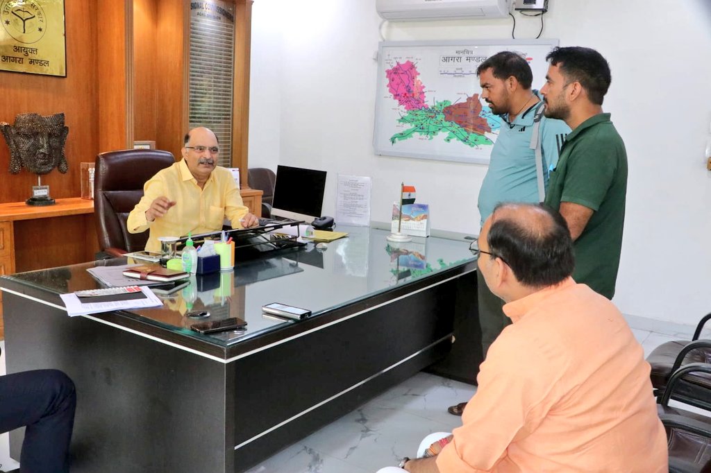 Divisional Commissioner Agra tweet media