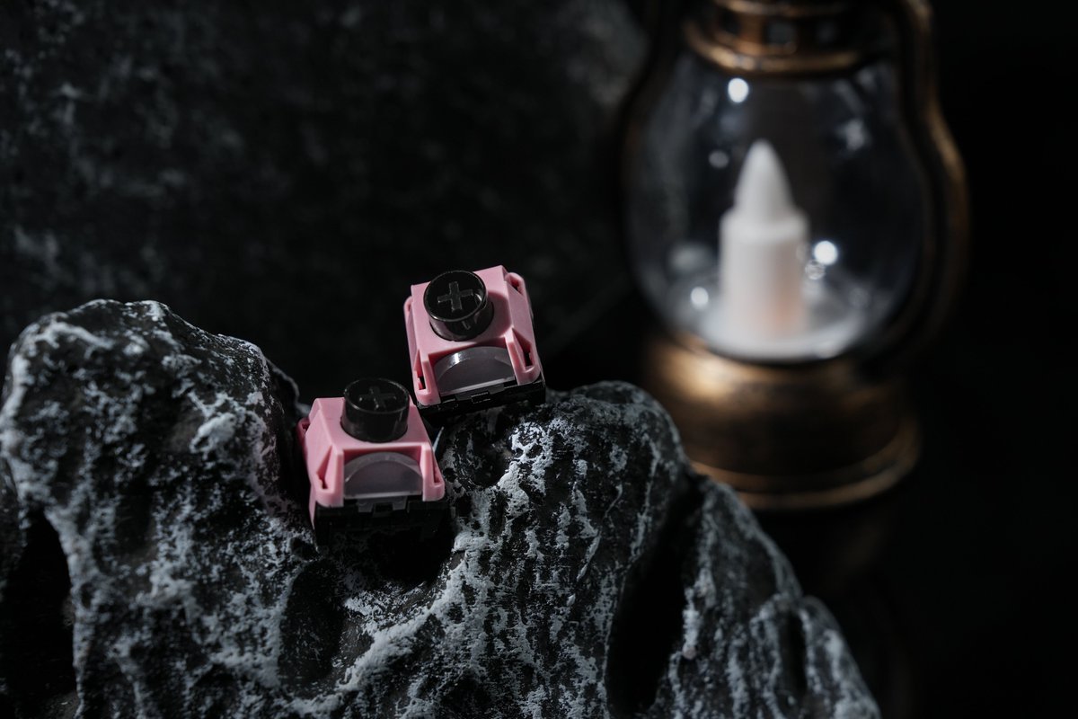 KailhSwitch's tweet photo. Kailh MIX-5 PINK🩷
The Rose Blade Hidden at Your Fingertips
Operation force：37士10GF
Total Travel：3.6士0.4MM
Conduction Travel：1.60±0.4MM
Electrical Life：≥ 80 Million Times
#kailh #MIX5 #mechanicalkeyboard #clack #Newproductlaunch #typing https://t.co/lFZ7uKlyVM