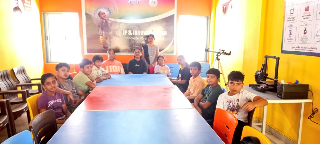 CscJunagadh's tweet image. In the vacation workshop the #students shared their experiences by doing practicals on #AIRobotics Operating System and #STEM workshop.The students were seen more excited on this occasion.@dstGujarat @InfoGujcost @narottamsahoo @InfoJunagadhGoG @arjunmodhwadia @collectorjunag