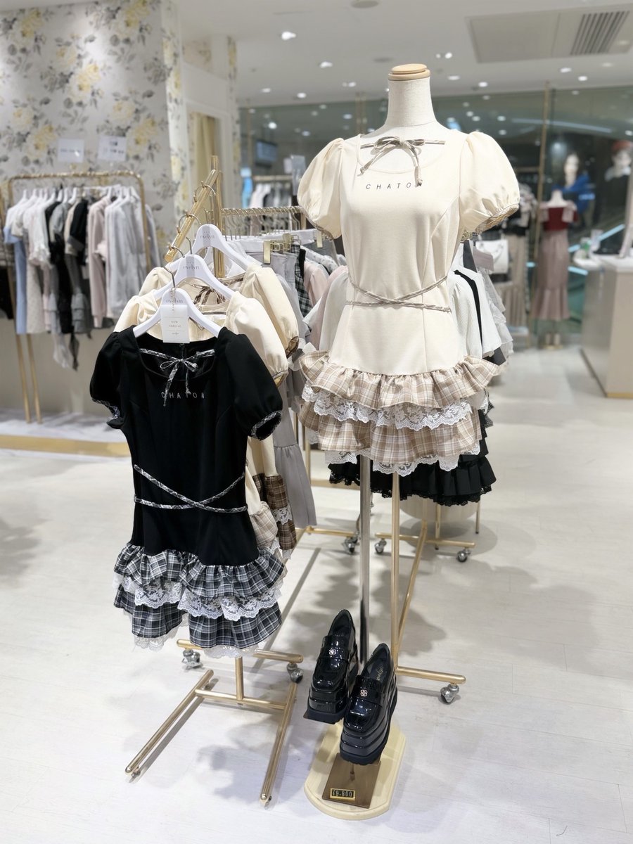 evelyn横浜店 ♡𝑁𝑒𝑤 𝐴𝑟𝑟𝑖𝑣𝑎𝑙♡ #バイカラーティアードリブOP