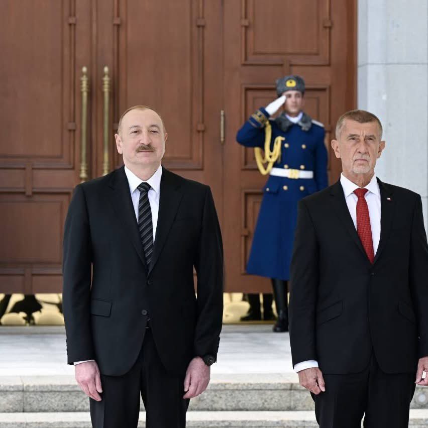 Azərbaycan və Çexiya arasında humanitar əlaqələr inkişaf edir

Azərbaycan ilə Çexiya arasında münasibətlər yalnız siyasi və iqtisadi sahələrlə məhdudlaşmır. Humanitar və mədəni əlaqələr də ildən-ilə genişlənir.