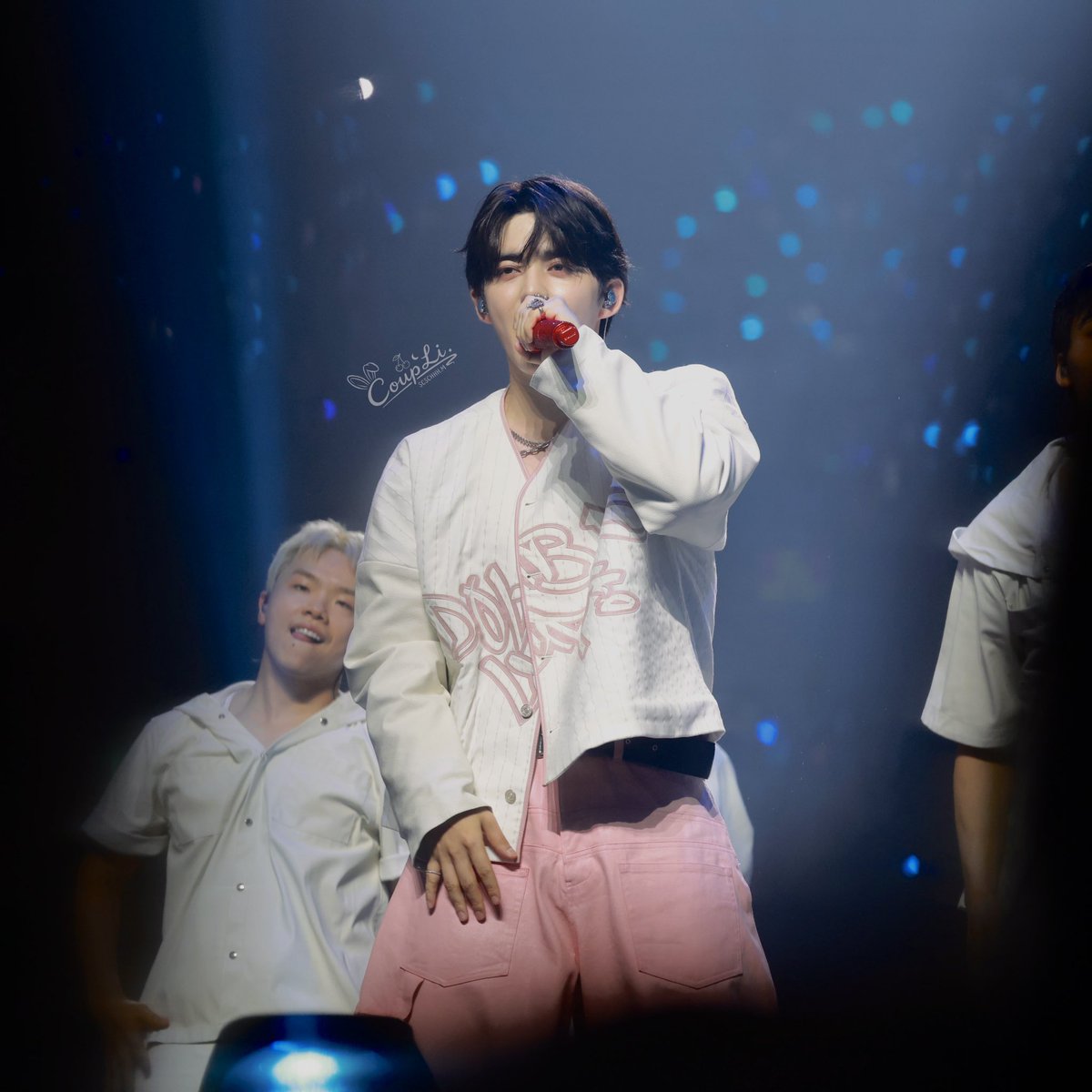 CoupLi08's tweet image. 260424 에스쿱스 CxM Kaohsiung

💗

#에스쿱스 #SCOUPS
#승철 #최승철
#세븐틴 #SEVENTEEN
@pledis_17