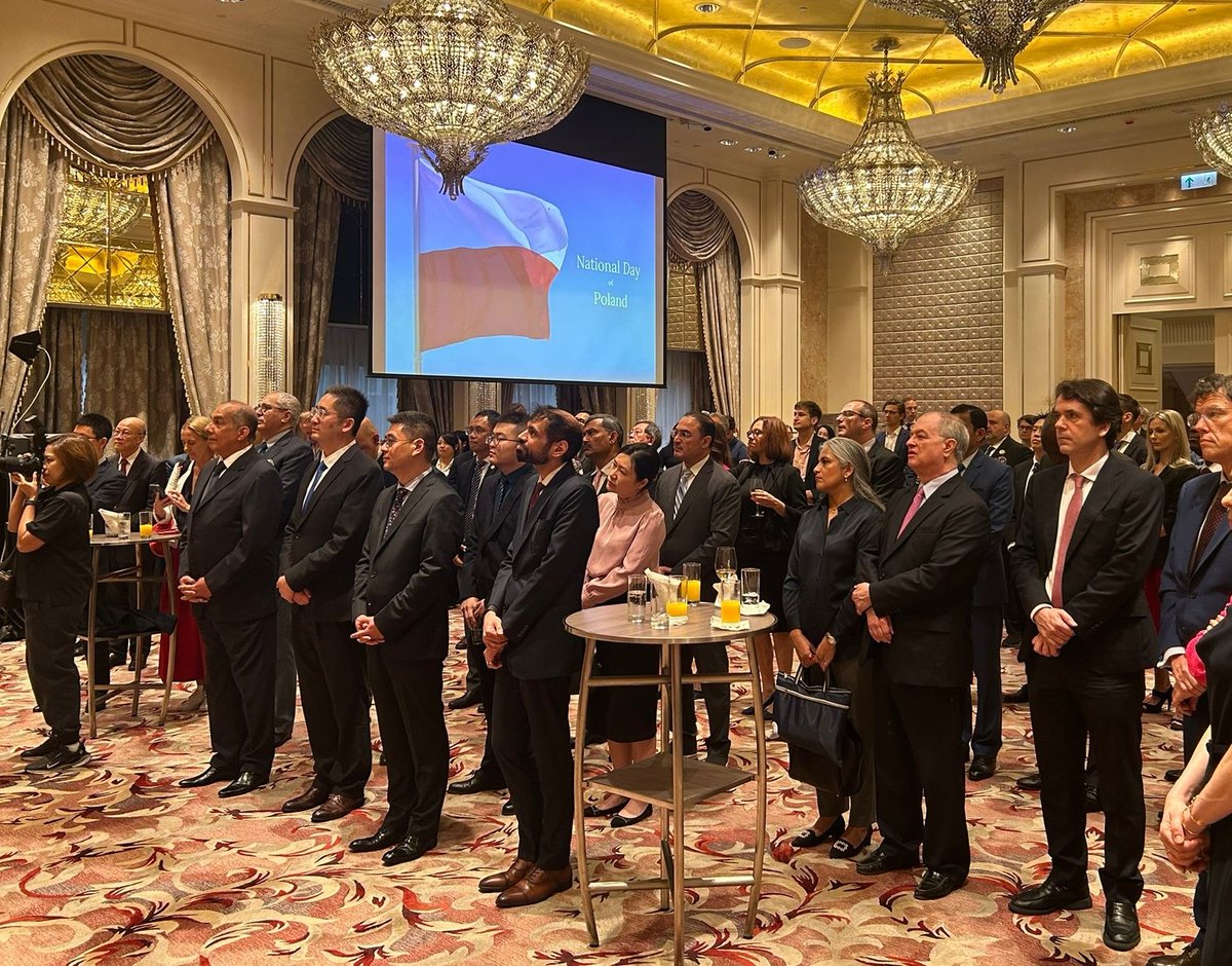 PLinHK's tweet photo. Poland’s National Day at Aberdeen Marina Club, celebrating the 235th anniversary of the Constitution of 3 May 1791. 
Thank you to all our distinguished guests for joining us! 
🇵🇱🇭🇰 https://t.co/7dTQV1zlV0