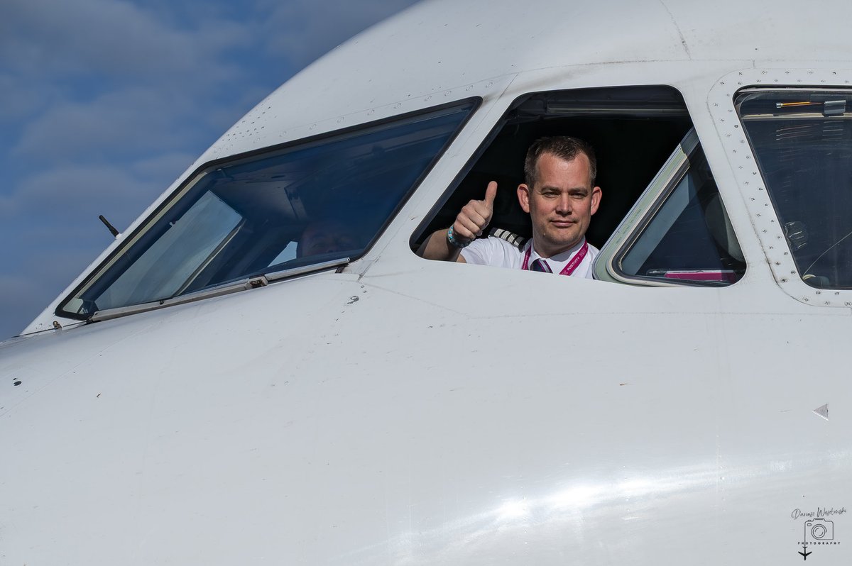 KrakowAirport's tweet image. Dzień dobry w KrakowAirport✈️ w ostatnim dniu kwietnia!🌸
Wszystkim podróżnym życzymy wspaniałej Majówki🪻oraz inspirujących lotów #PROSTOzKRAKOWA🛫🛬

📷 Dariusz Wesołowski #spotting