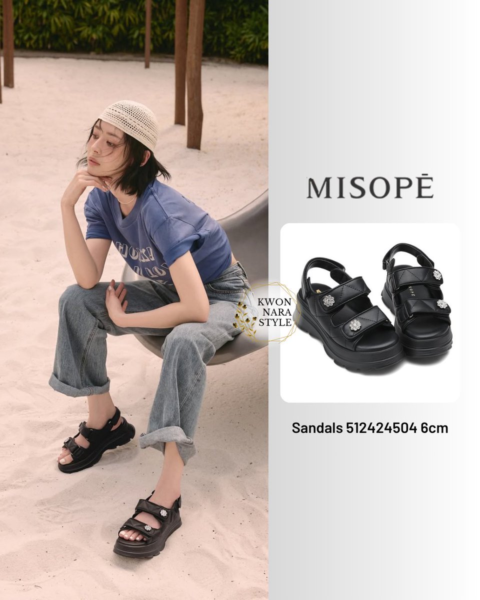 kwonnarastyle's tweet photo. 🖤 #Misope
👡 Sandals 512424504 6cm
💱 ₩139,000
🤍 #Amomento
👒 Crochet Beanie
💱 ₩98,000
💙 #DeusExMachina
👚 Honk! Tee_Blue
💱 ₩98,000
💙 #Tannat
👖 T/T Flow Relax Denim
💱 ₩105,000
📸 #DazedKorea May 2026 Issue
🔗 https://t.co/PRn3MCgIKZ
@DazedKorea #KwonNara #권나라 https://t.co/Oln9voEqaO