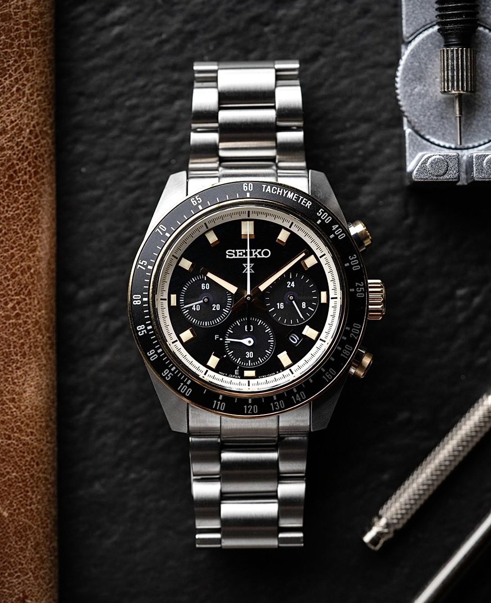 woachtung's tweet photo. Speedtimer'ların en yakışıklısı; "Circuit Race"
*Seiko ~ Prospex (SSC941)
#speedtimer #seiko https://t.co/Zd5WsPFK7P