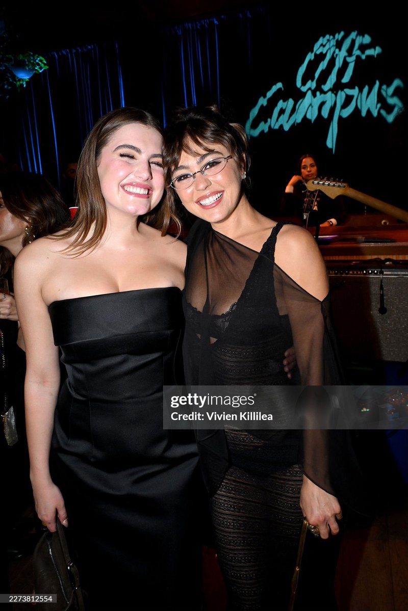 𝐃𝐢𝐚𝐧𝐚 ‎⊹ ࣪ ˖ ꒰ঌ ♡ ໒꒱ ⊹ ࣪ ˖ tweet media