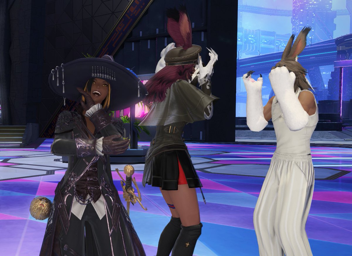 FAISA GAVE ME THE EMOTE IM SOOO HAPPY ignore the gays fighting in the back